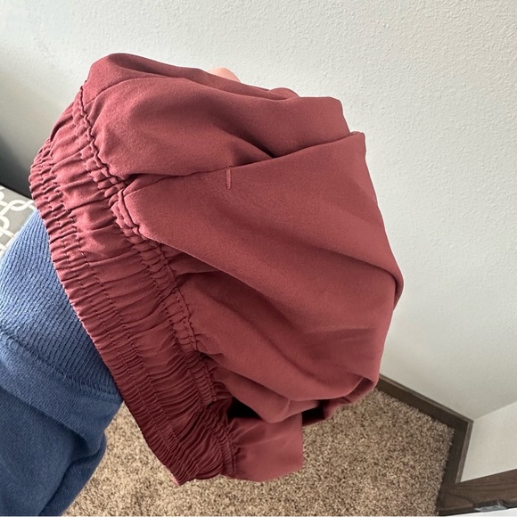 GYMSHARK Women’s Joggers w/Drawstring Burgundy/Clay Color Size Medium EUC - Picture 12 of 13